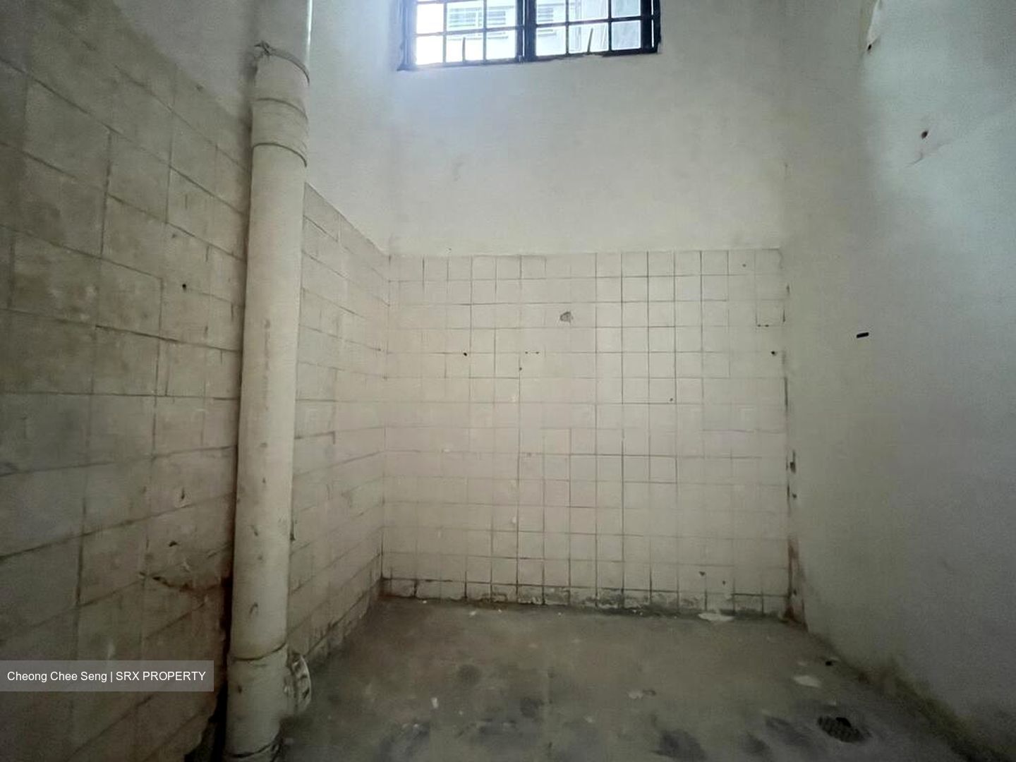 Ang Mo Kio Avenue 8 (D20), Shop House #515221311